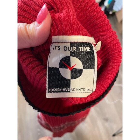 It’s Our Time Red Patterned Ribbed Turtleneck Long Sleeved Sweater Sz L - Picture 4 of 9